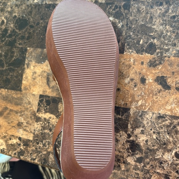 Brown Leather Women’s Sandals. NEW - Picture 5 of 7